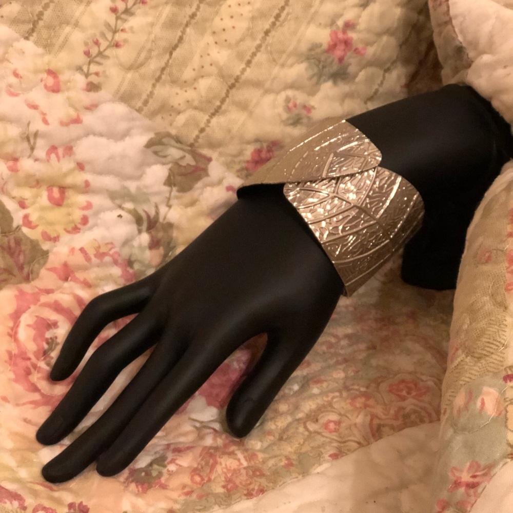 Cuff bracelet